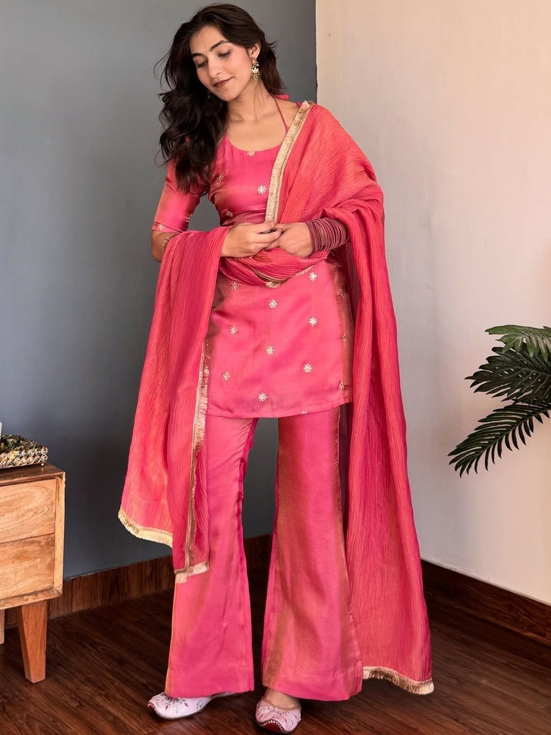 SWORNY FASHION Women Ethnic Motifs Embroidered Regular Thread Work Kurta with Palazzos & With Dupatta
