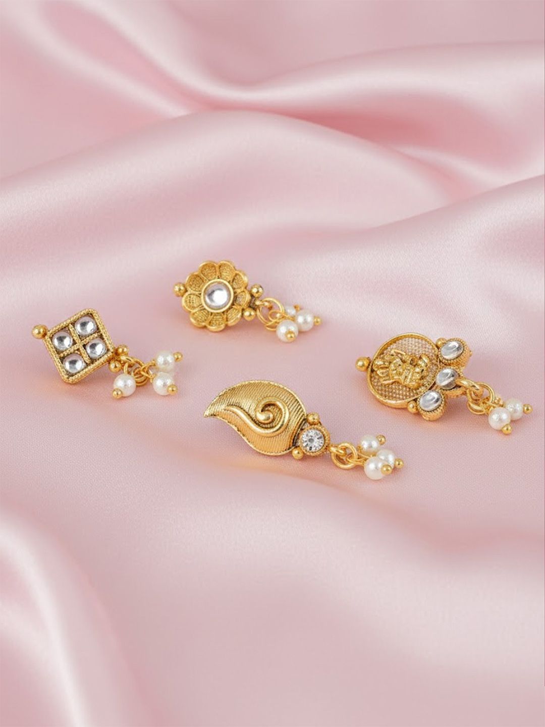 Adwitiya Collection Set Of 4 Gold-Plated Stone-Studded Clip-On Nosepin