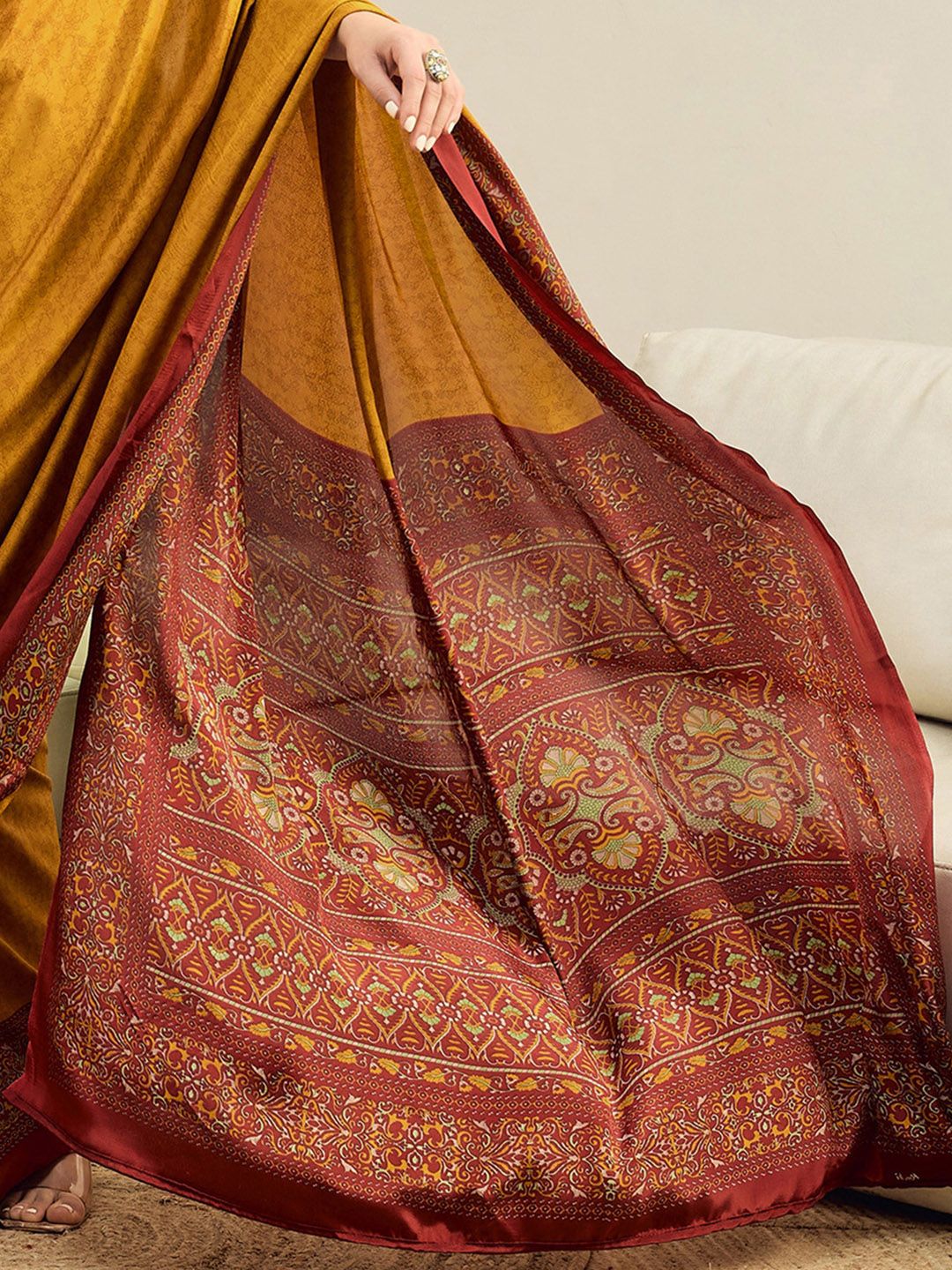 Ethnic Motifs Pure Crepe Ready To Wear Saree 5