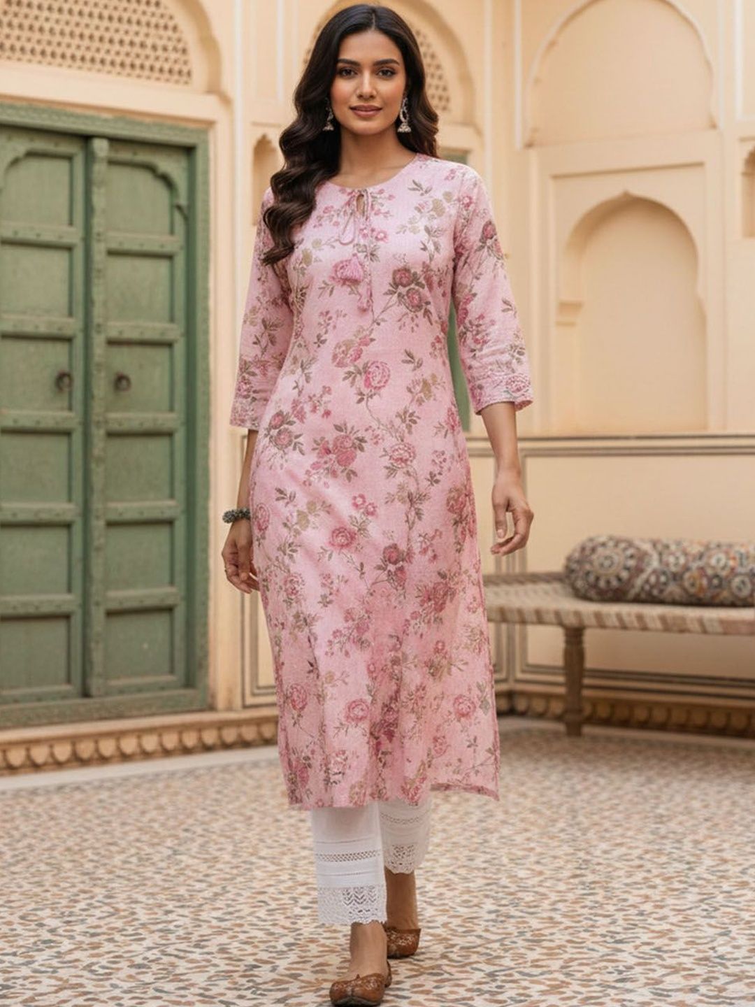 KINDA DESI Women Floral Printed Kurta