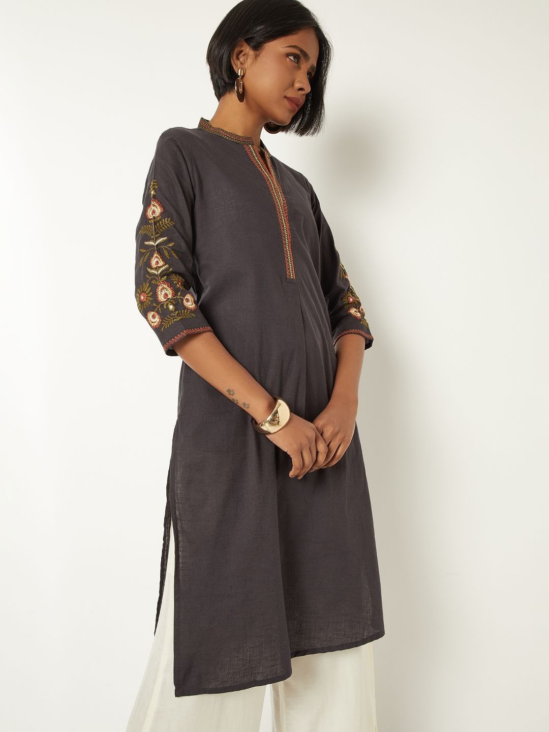 max Women Colourblocked Flared Sleeves Thread Work Kurta