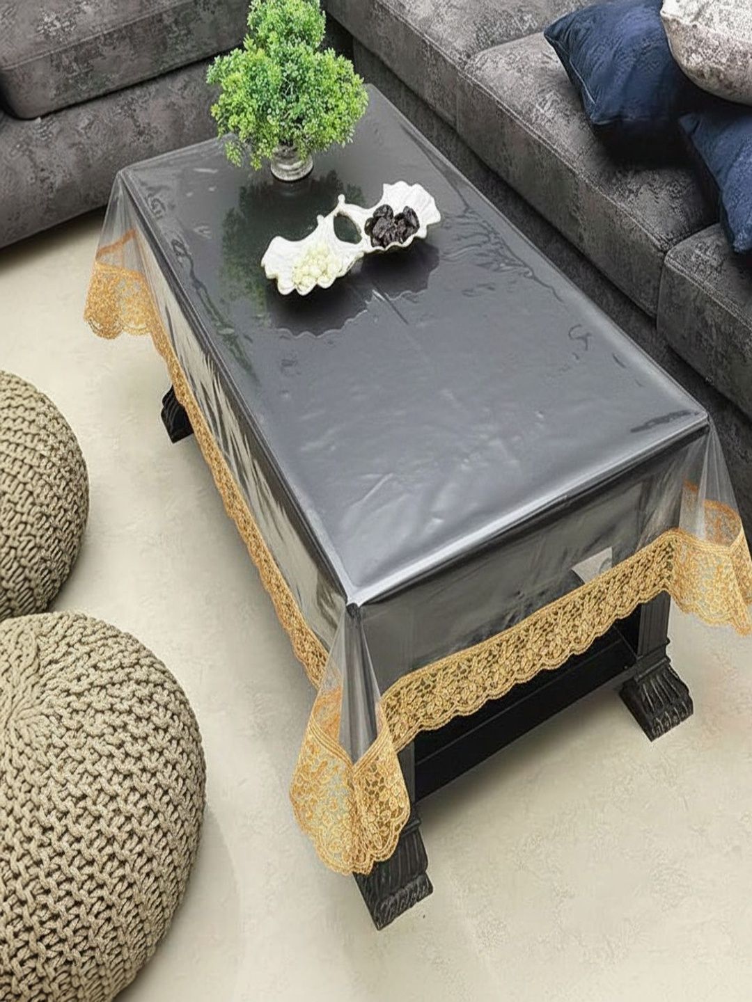 vstucart Gold-Toned Waterproof 4-Seater Table Cover