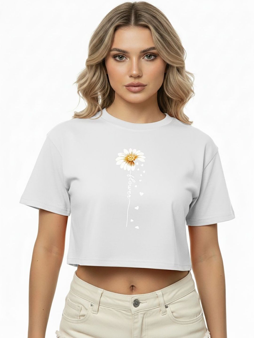 La Pajaro Women Floral Printed T-shirt