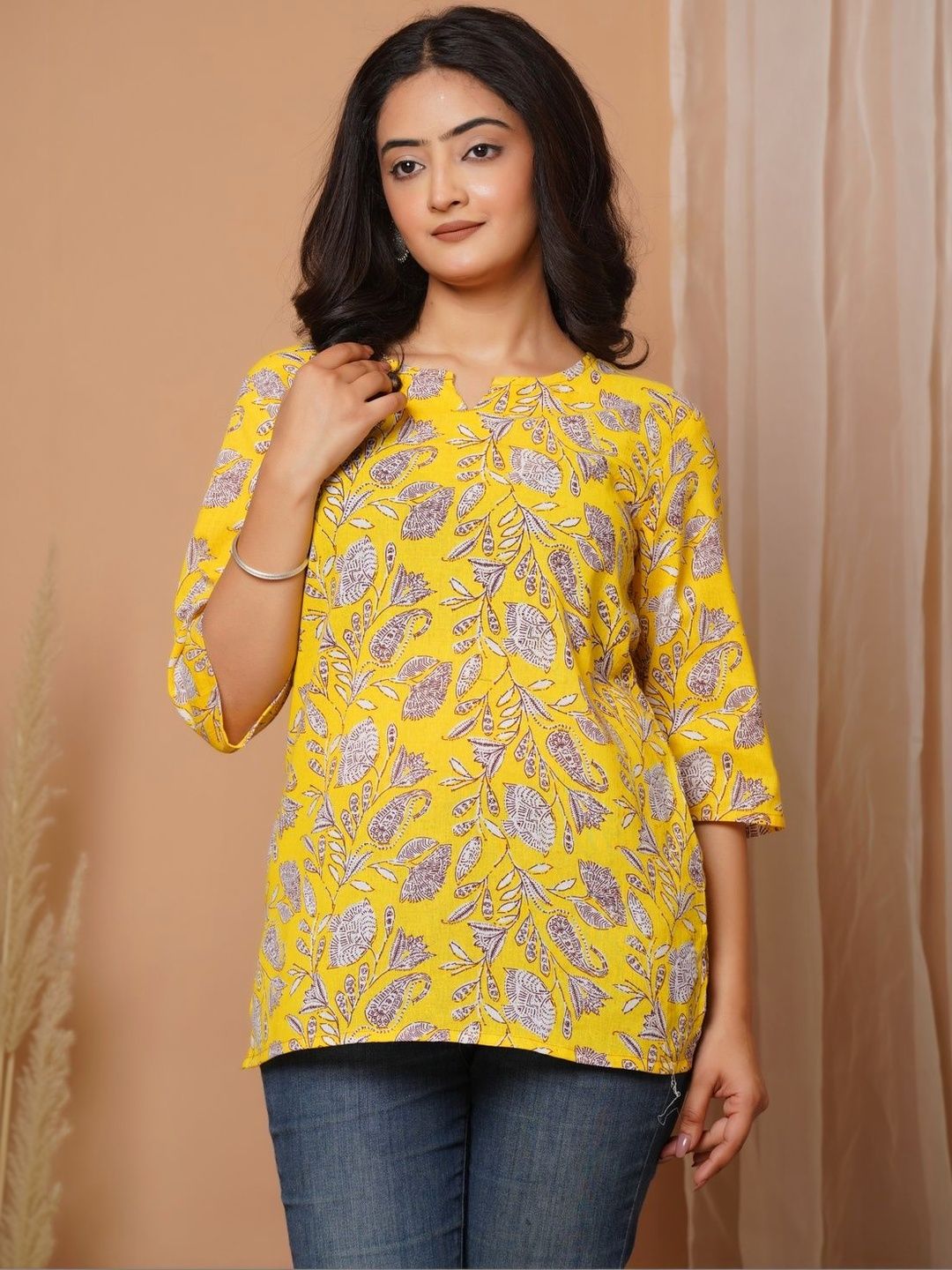 Aarul Fashion Floral Printed Kurti