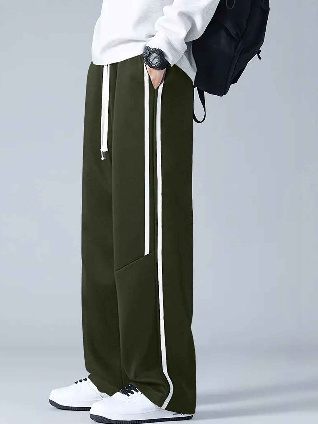 GENZILOOKS Men Relaxed Fit Striped Trousers