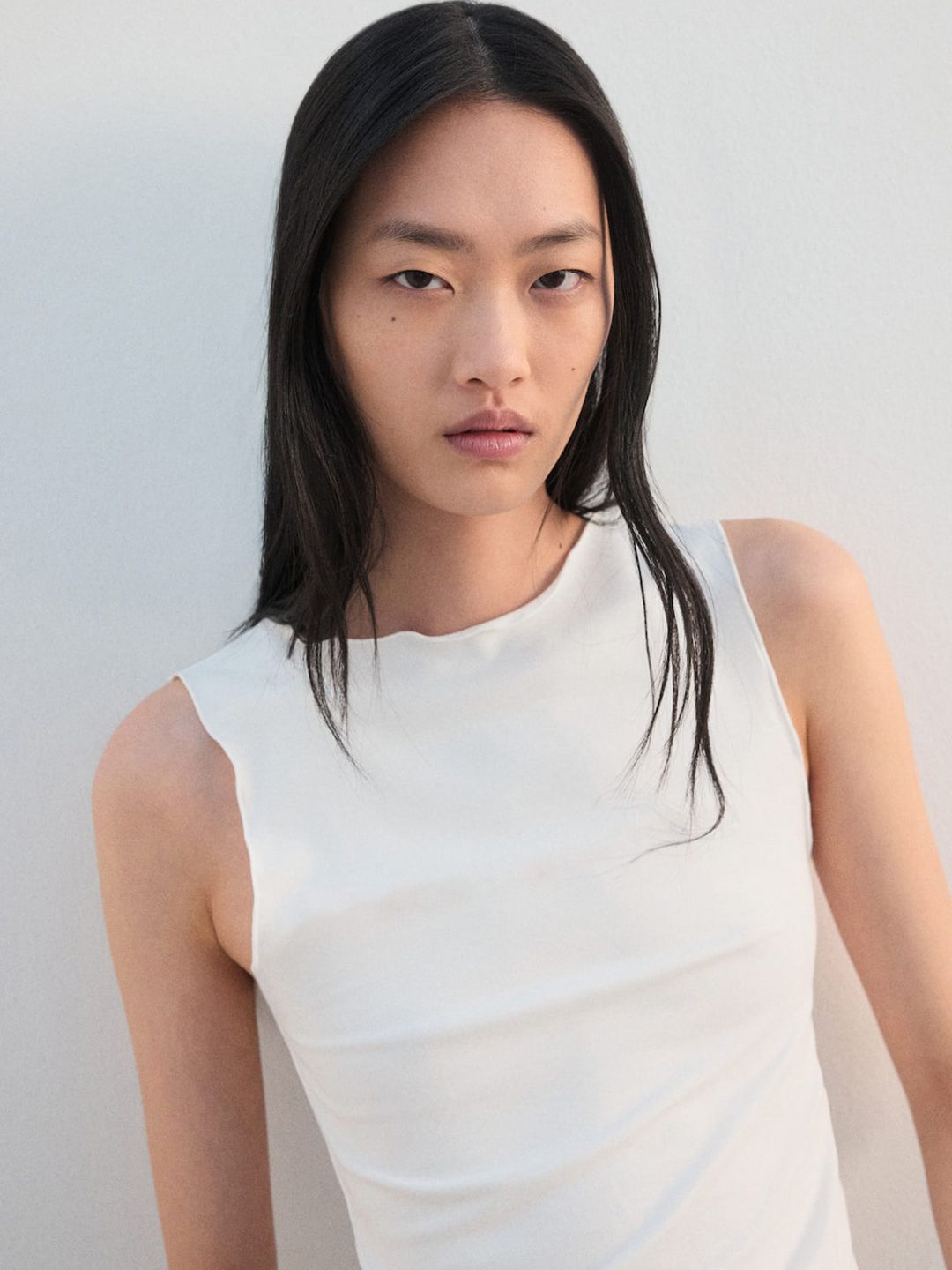MANGO Round Neck Sleeveless Fitted Top with Scalloped Hem