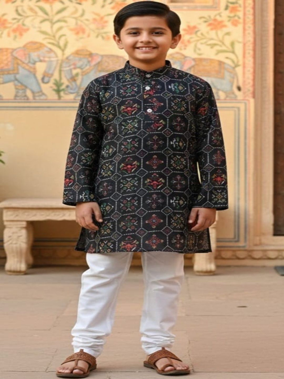 LABELZERO Unisex Kids Ethnic Motifs Regular Kurta with Pyjamas