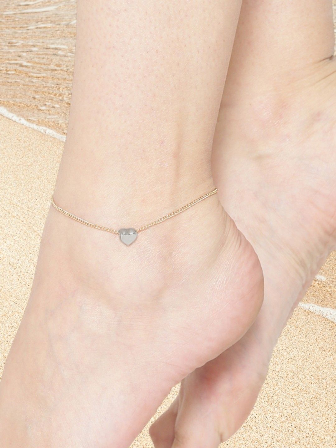 OOMPH Gold-Plated Heart Charm Anklet