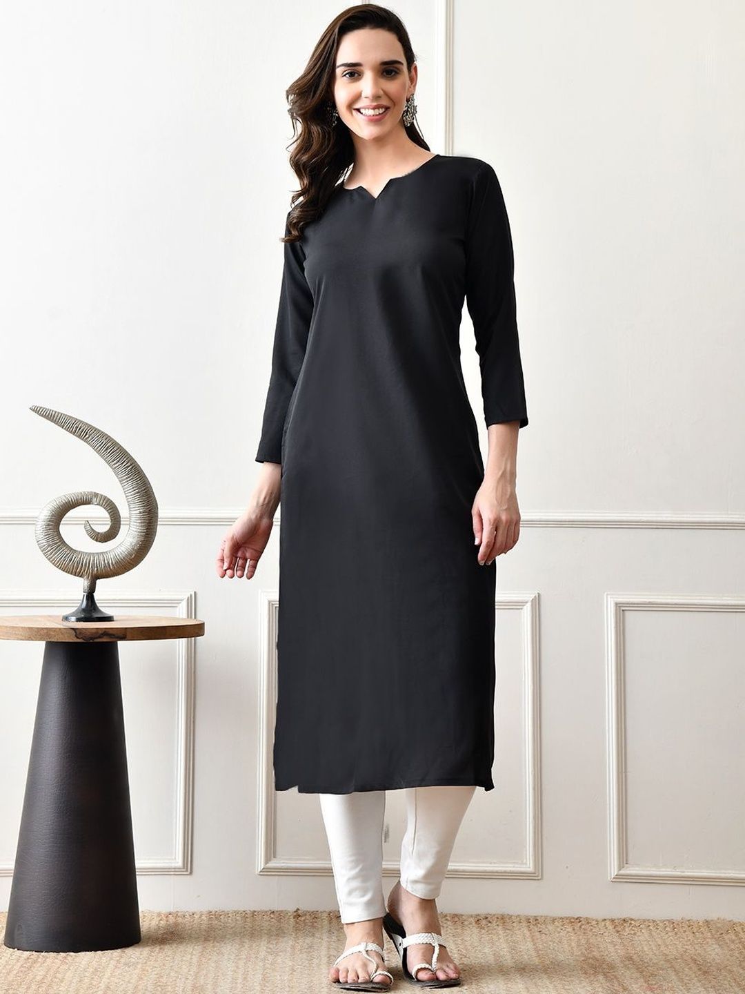 HARIKS V-Neck Kurti