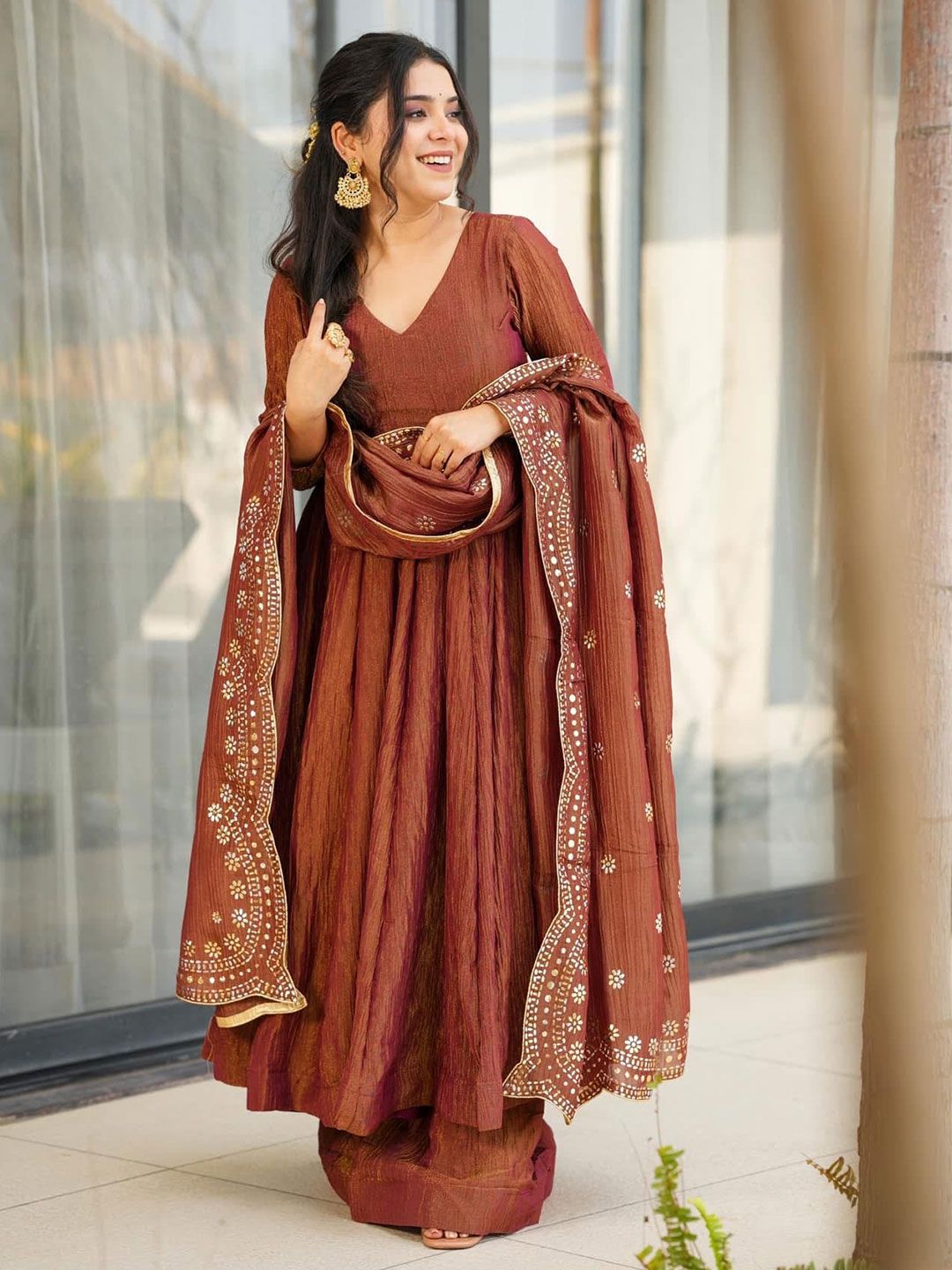 B4ME.COM Women Regular Kurta with Harem Pants & With Dupatta