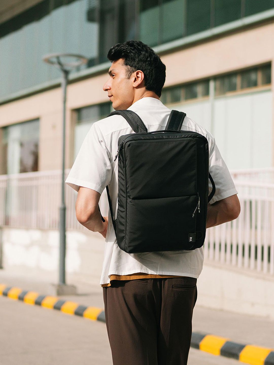 DailyObjects Pivot Meridian Convertible Briefpack - Basalt