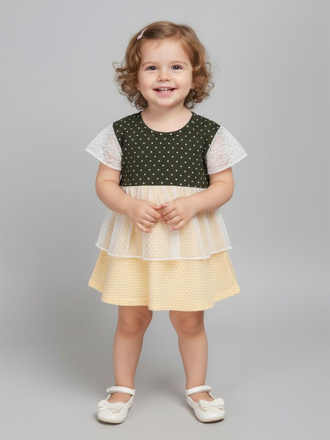 Zaahii Colourblocked Round Neck Short Cap Sleeves Knee Length Fit & Flare Dress