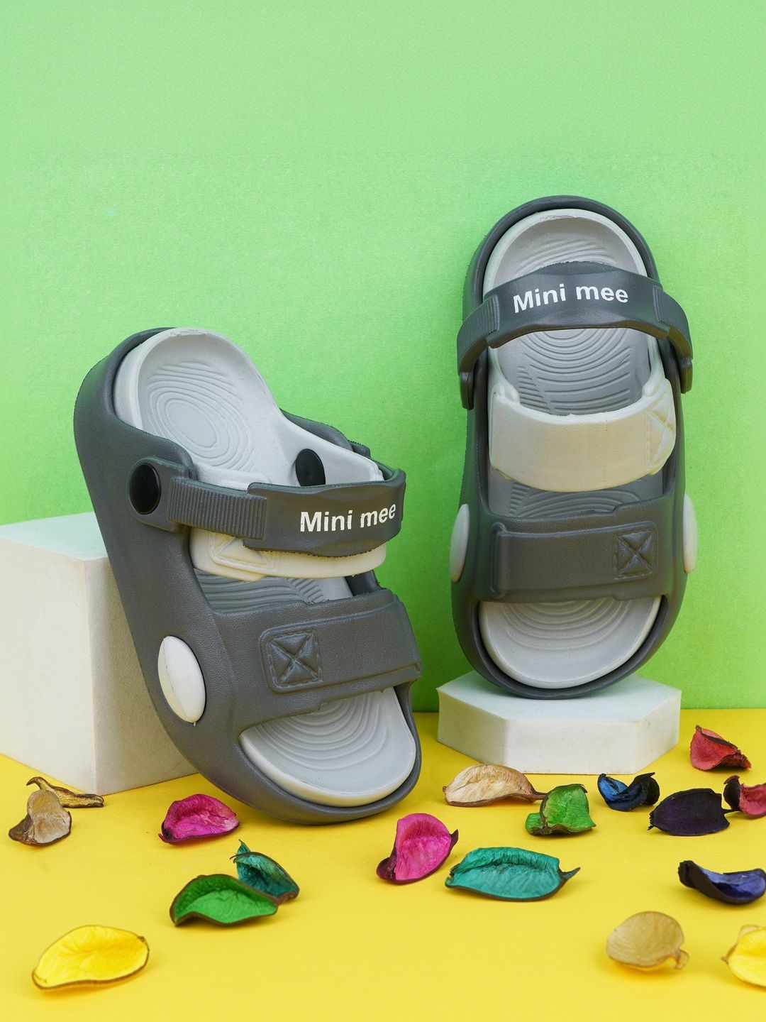 LMG Lifestyle Unisex Kids Clogs