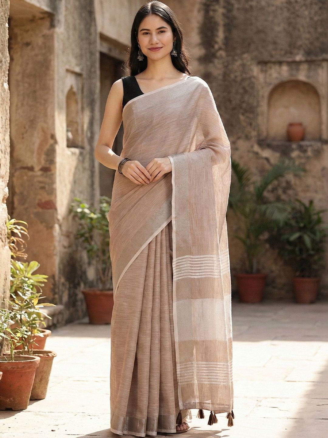 Sutriti Woven Design Zari Linen Blend Saree