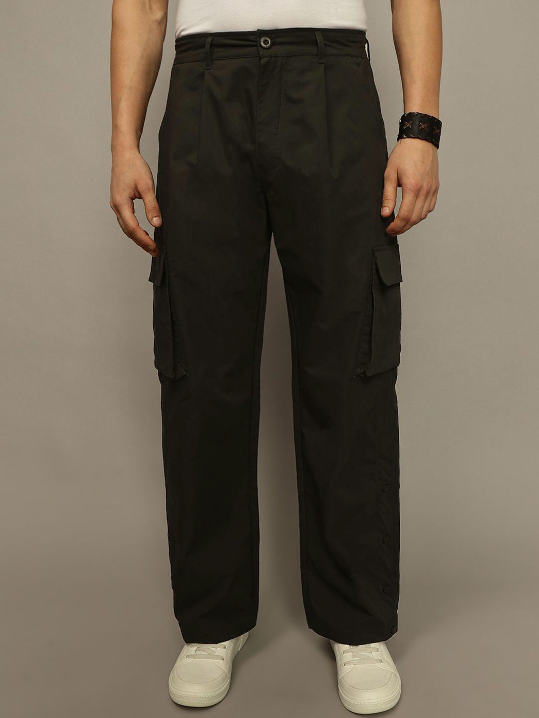 The Roadster Lifestyle Co Men Smart Loose Fit Cargo