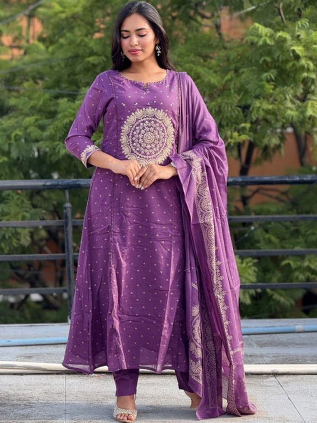 MYRIE Women Ethnic Motifs Embroidered Regular Mirror Work Chanderi Cotton Kurta with Trousers & With Dupatta