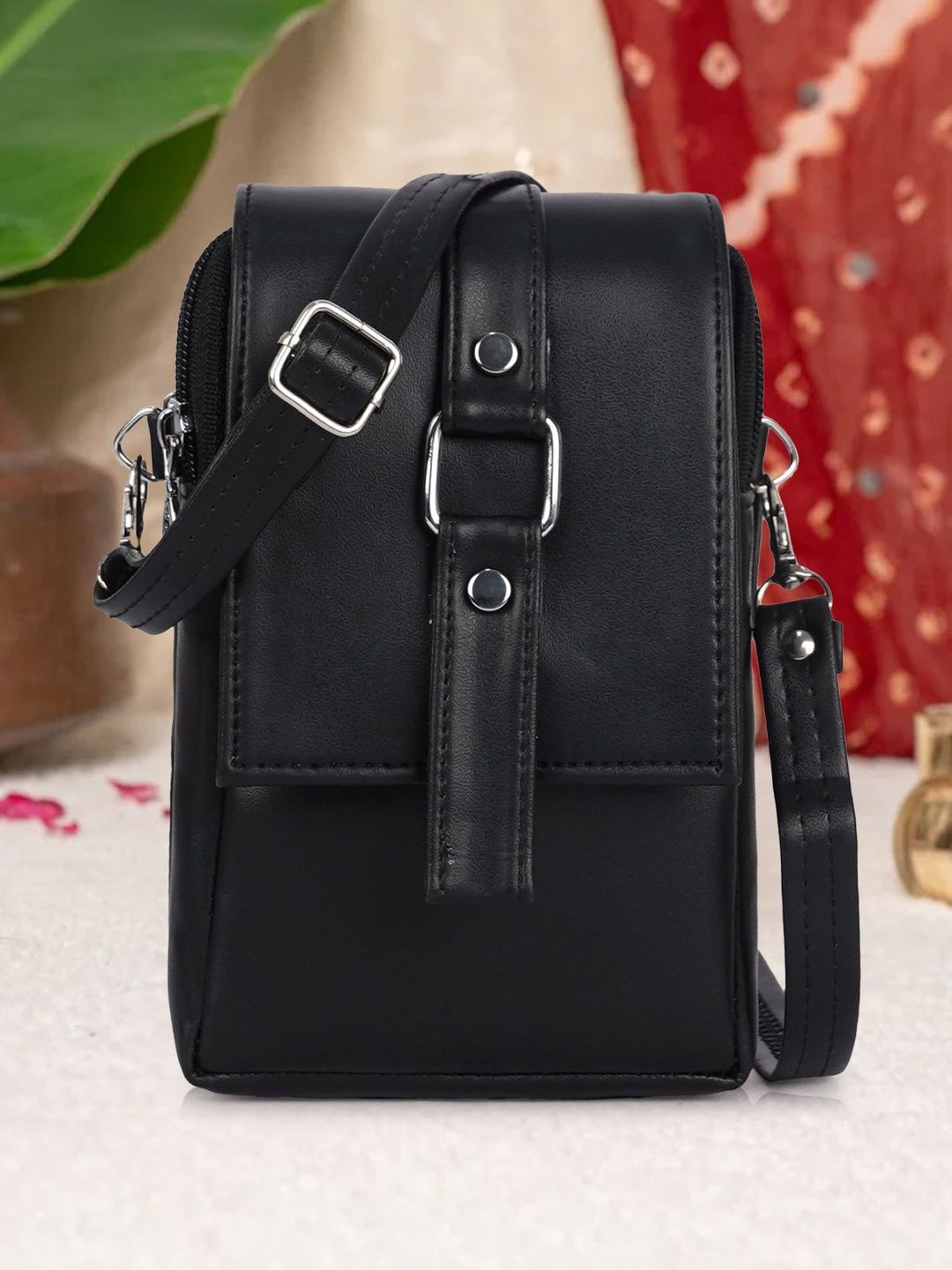 NORVE Sling Bag