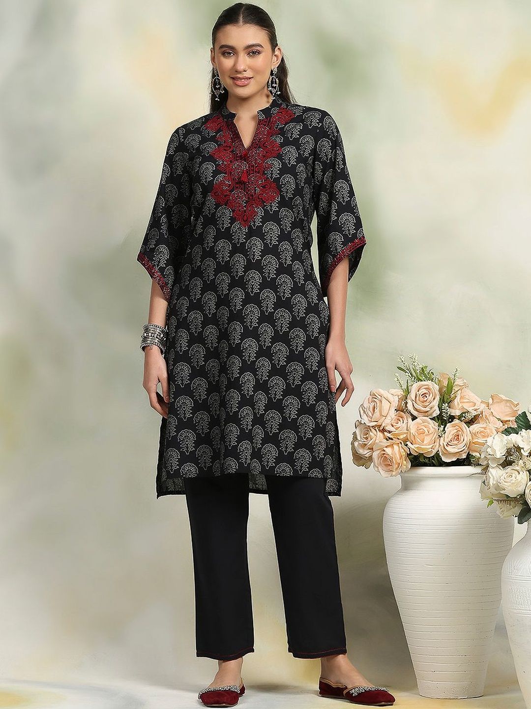 Nayam By Lakshita Women Ethnic Motifs Printed Regular Kurta with Trousers