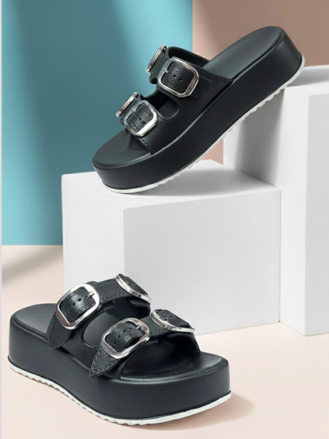 ZOOMBIE Women Slip-On