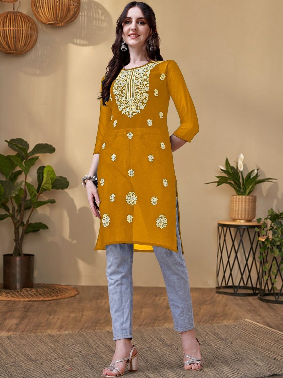 Youthnic Women Ethnic Motifs Embroidered Chikankari Georgette Kurta
