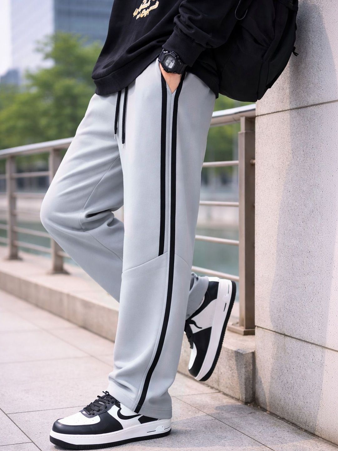 Urban Buccachi Men Mid-Rise Track Pants