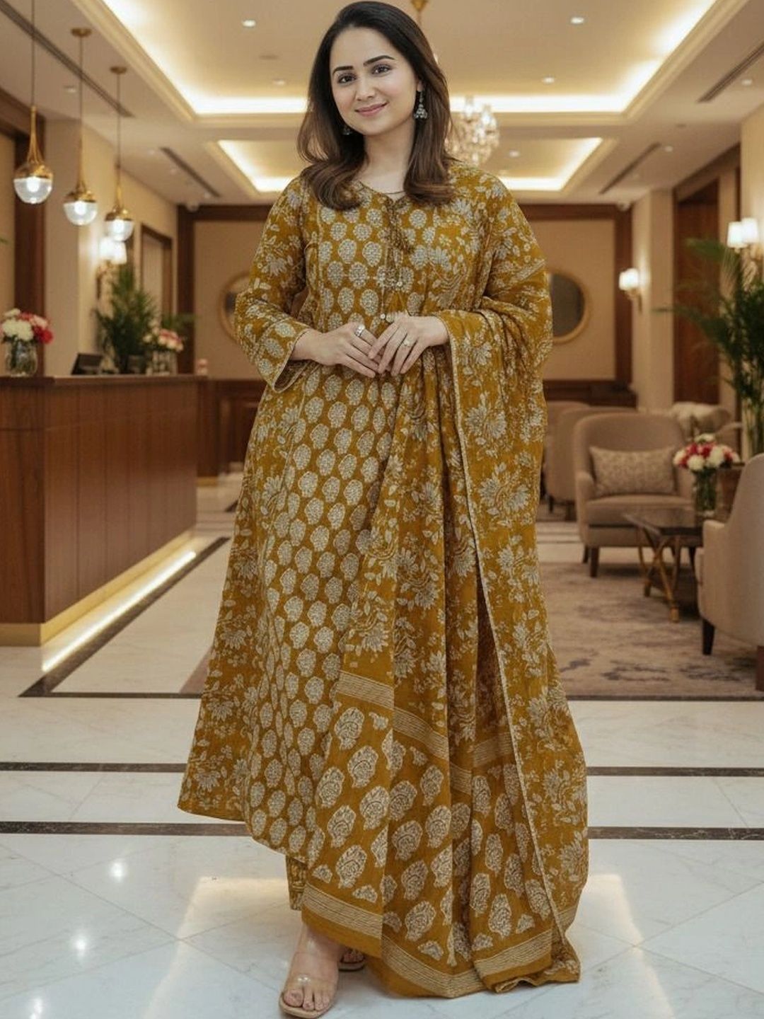 BABA KURTI Women Floral Printed Regular Kurta with Palazzos & With Dupatta