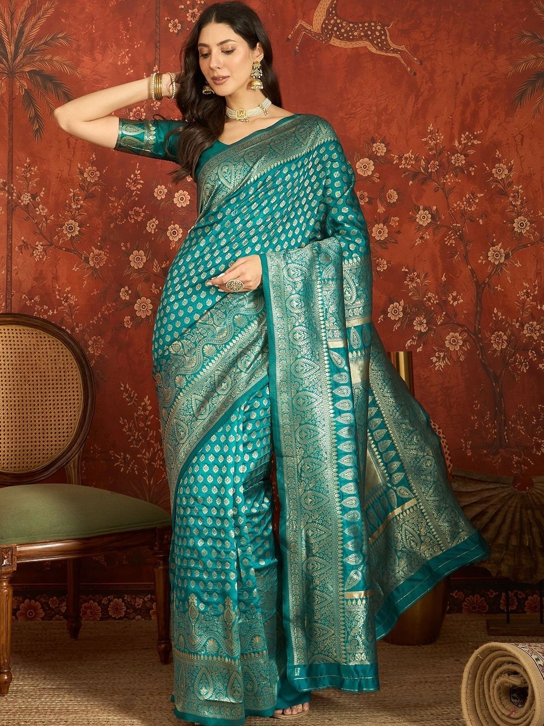 Sangria Woven Design Zari Silk Blend Banarasi Saree