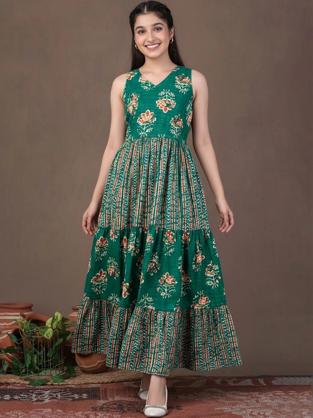 Girls Ethnic Motifs Printed Halter Neck Fit & Flare Maxi Ethnic Dress