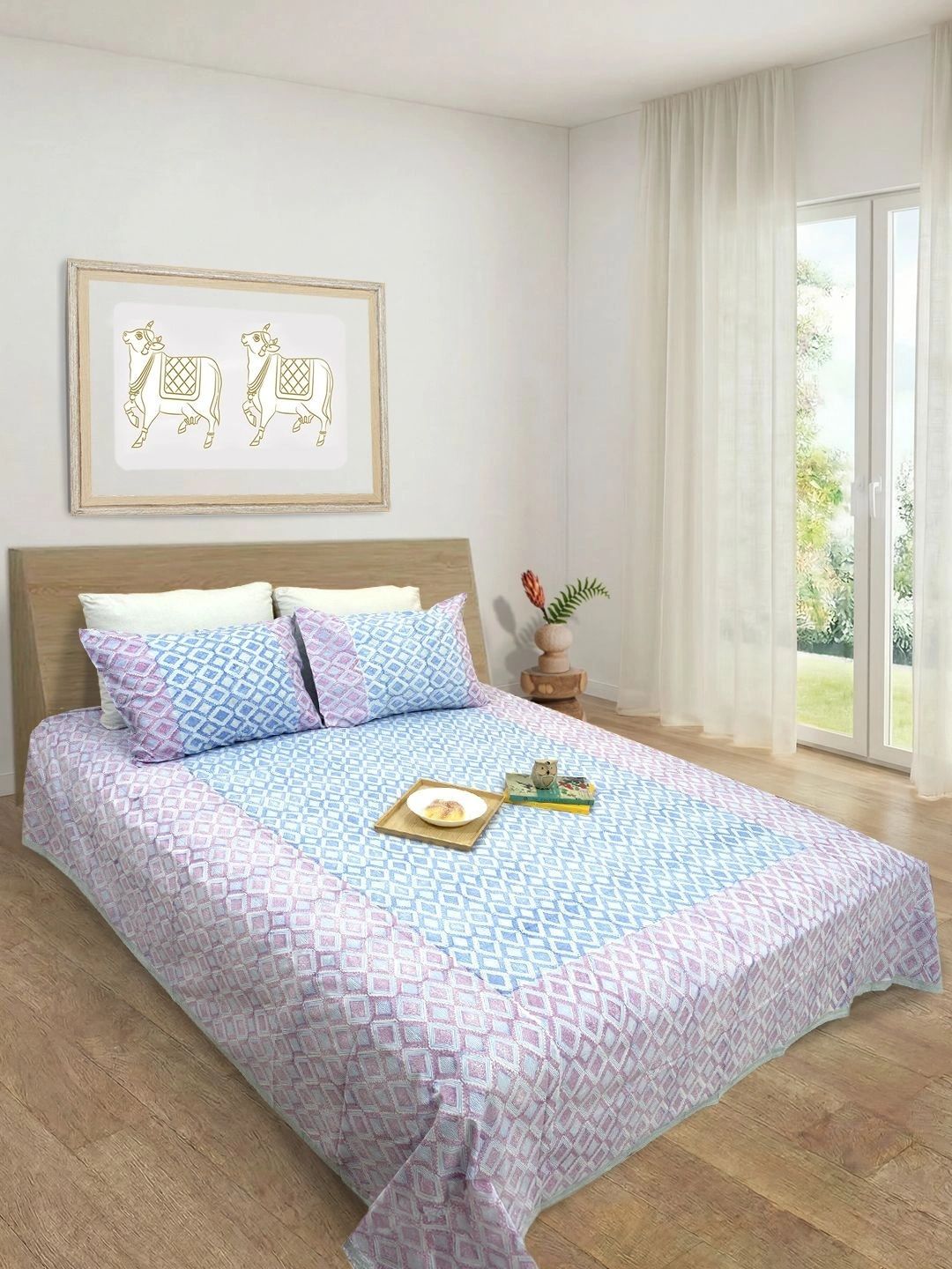 TOAI Purple & Pink Geometric 300 TC Queen Bedsheet with 2 Pillow Covers