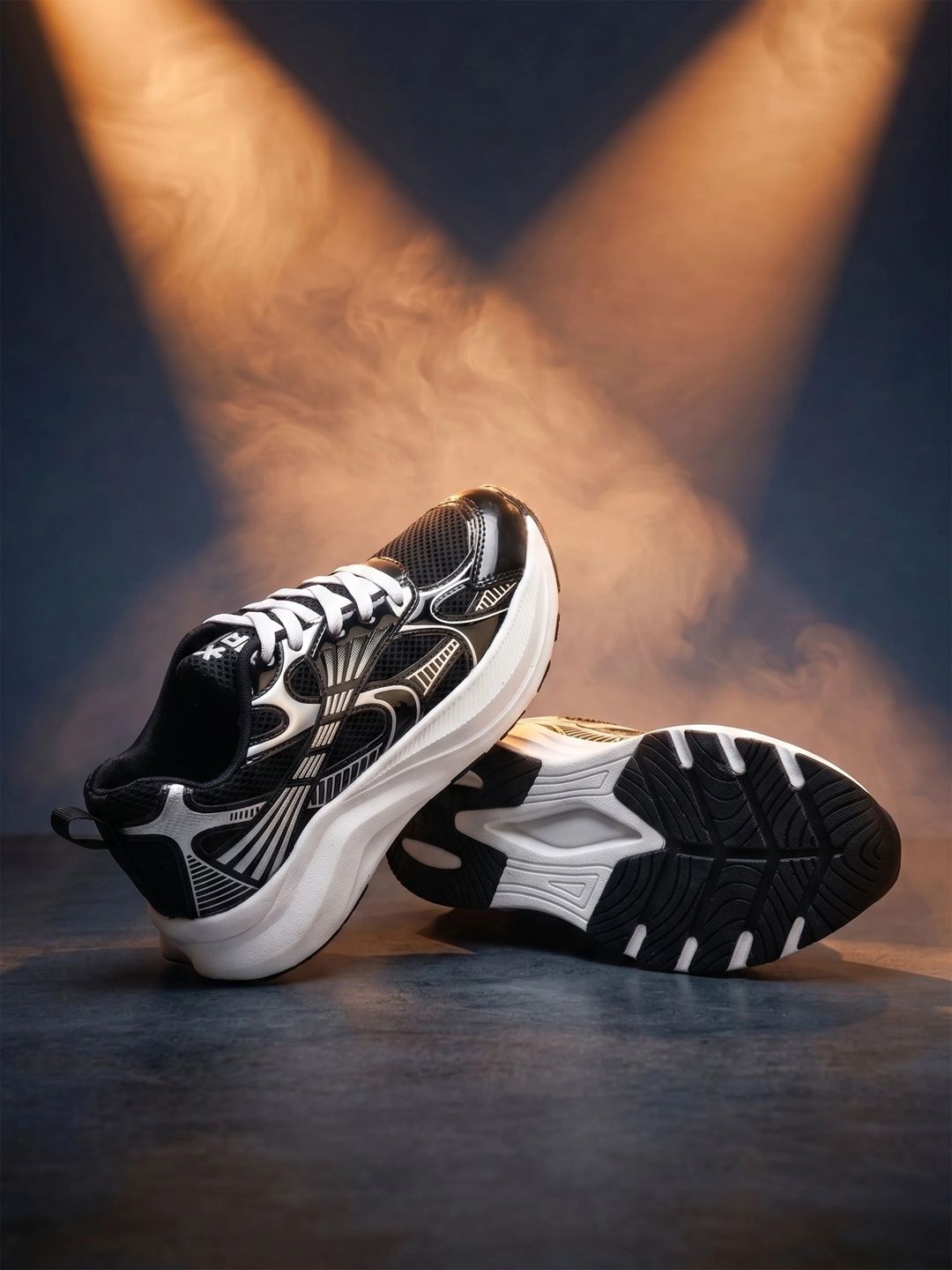 HRX SPORTS SHOES, HRX SPORTS SHOES FOR WOMEN, SPORTS SHOES FOR WOMEN, SPORTS SHOE BLACK FOR WOMEN, LIGHTWEIGHT RUNNING SHOE, FASHION SHOE FOR WOMEN