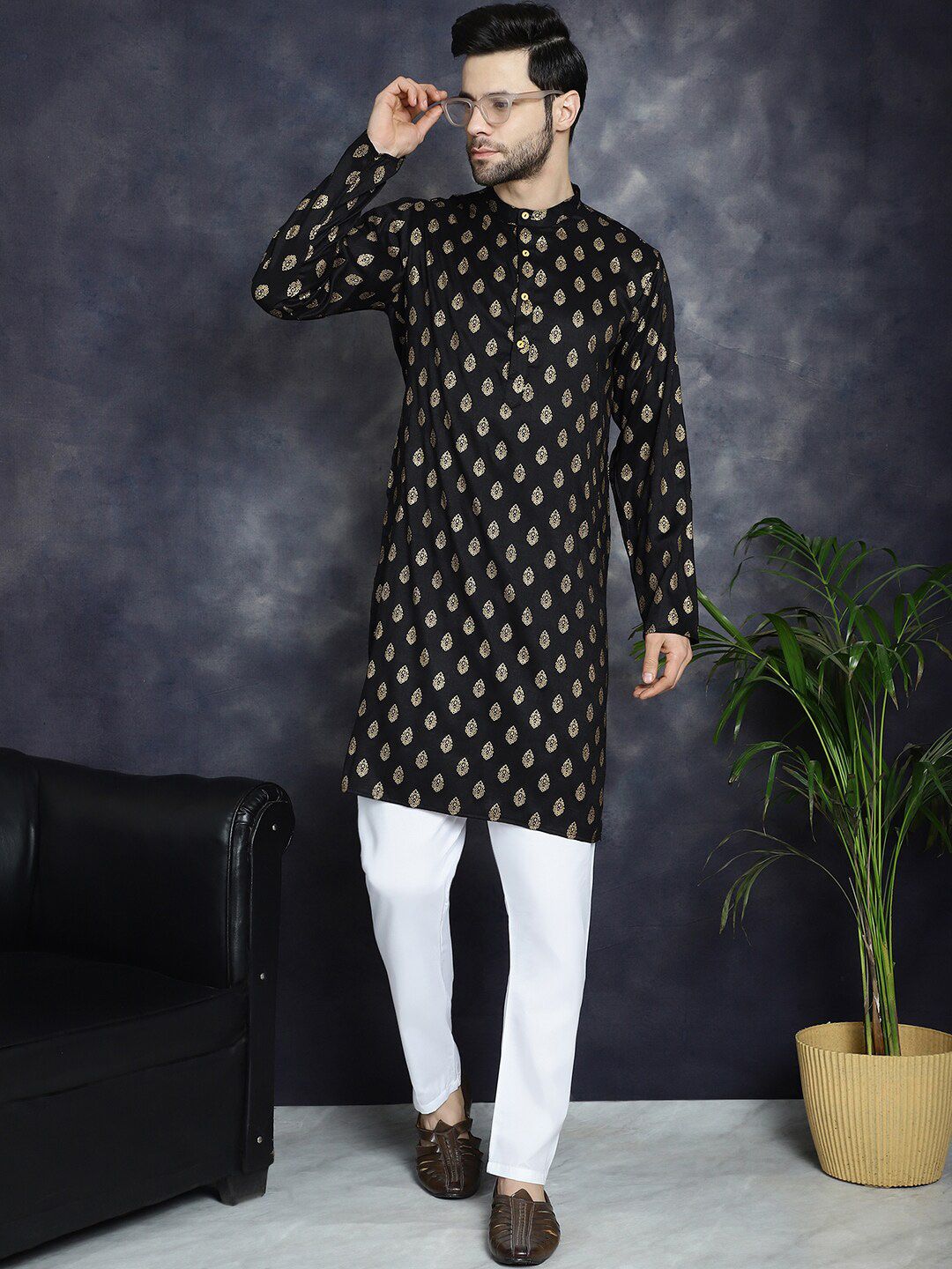 Anouk Black Ethnic Motifs Printed Band Collar Kurta With Trousers