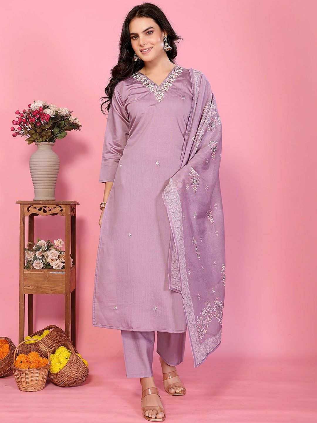 Anouk Women Ethnic Motifs Embroidered Regular Thread Work Kurta with Trousers & With Dupatta