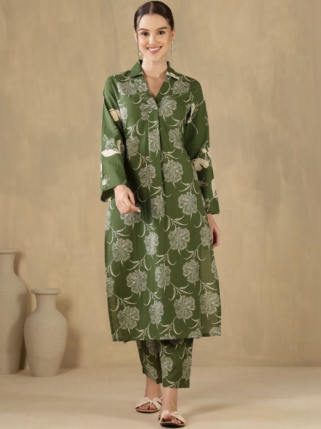 Anouk Mirage Women Floral Printed Regular Pure Cotton Kurta with Trousers