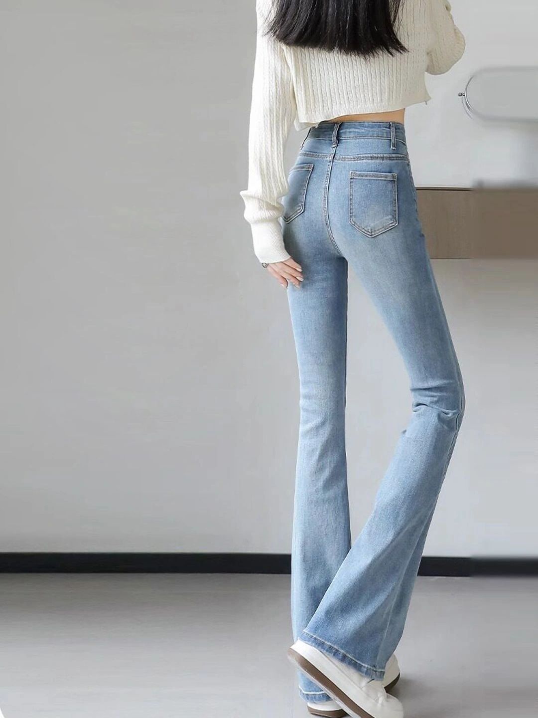 Women Straight Fit High-Rise Light Fade Acid Wash Jeans 6