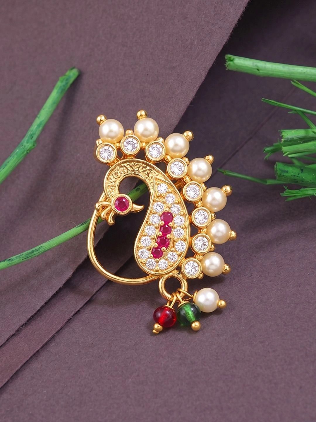 Peora Gold-Plated Crystal Stud Nosepin