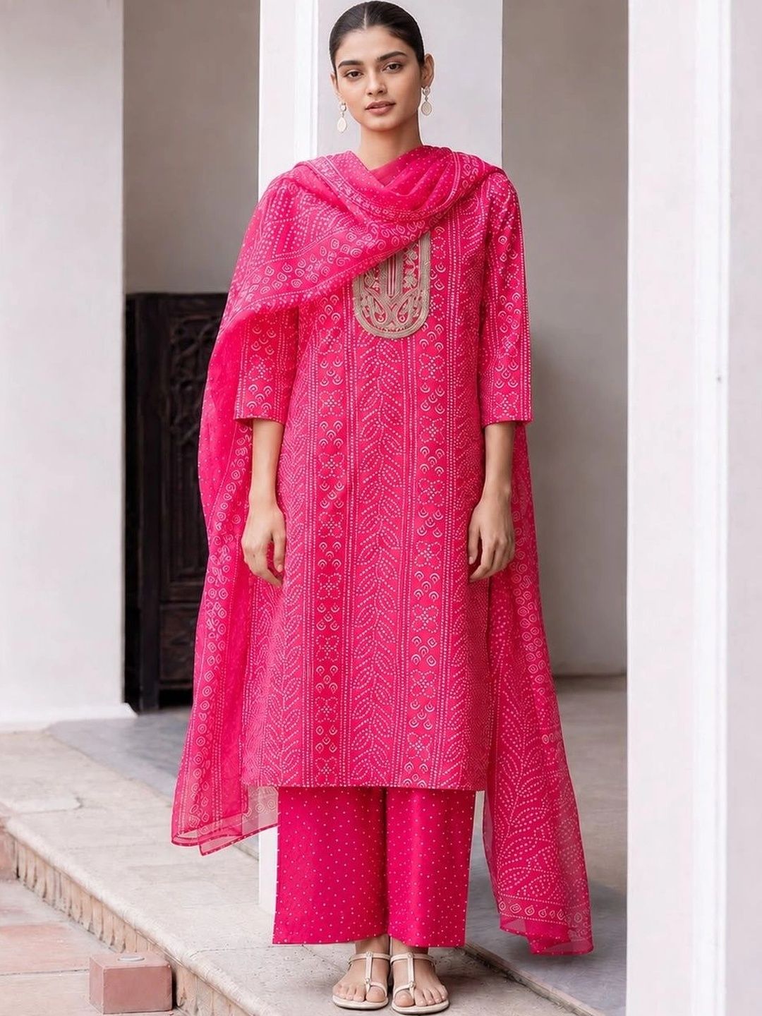 Varanga Women Ethnic Motifs Printed Regular Thread Work Kurta with Trousers & With Dupatta