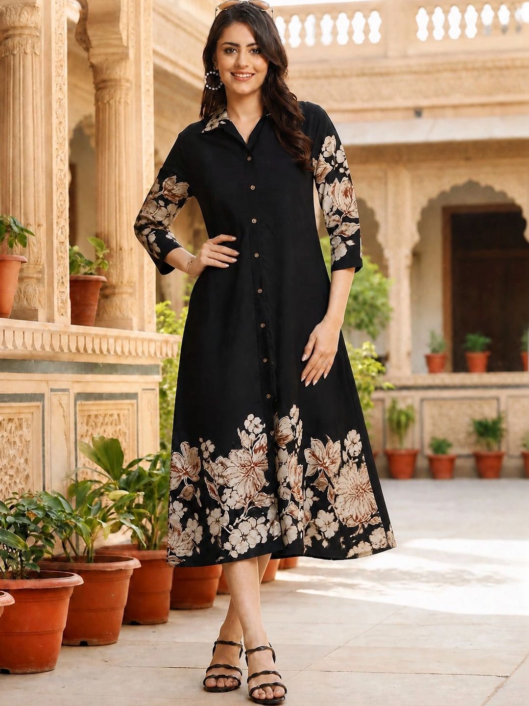 Manqsh by Claura Floral Print A-Line Midi Dress