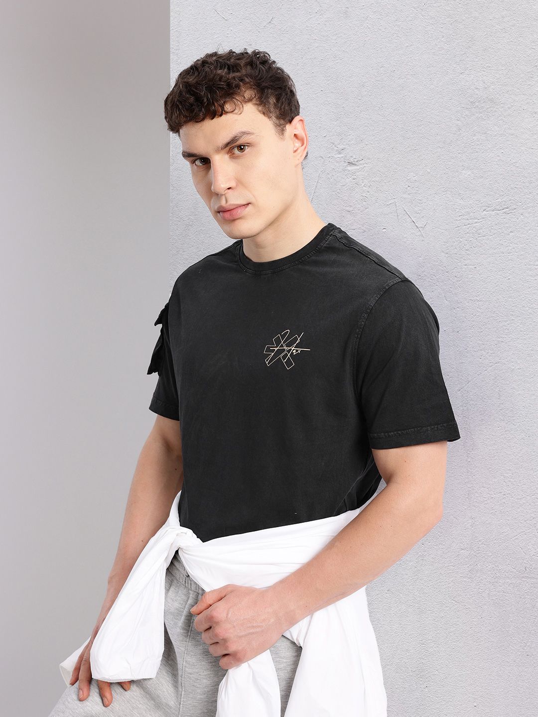 HRX by Hrithik Roshan Pure Cotton Cargo-Pocketed Lifestyle T-shirt