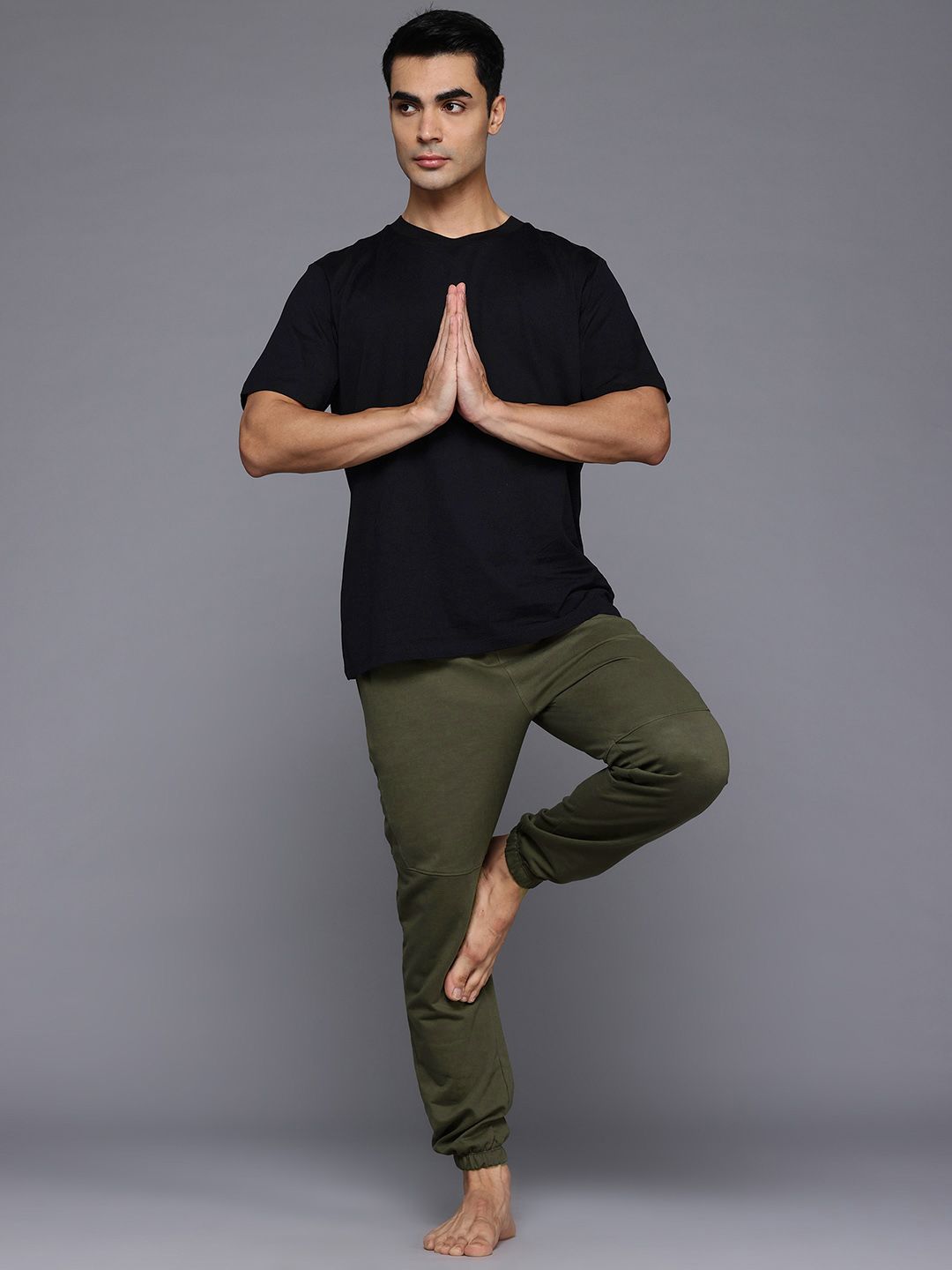 HRX by Hrithik Roshan Men Regular Fit Yoga Joggers