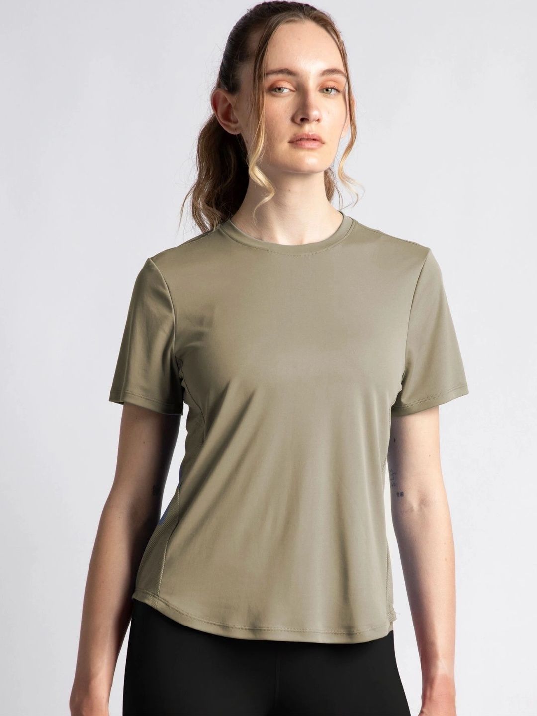 Jockey Microfiber Fabric Regular Fit Breathable Mesh Tshirt with Curved Hem Styling - MW88