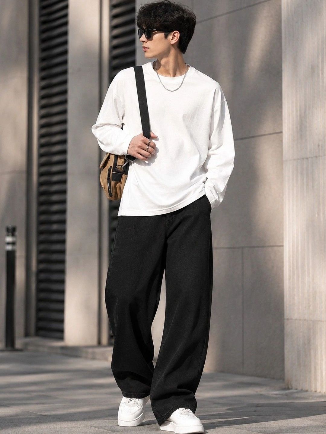Encrypt Men Straight Fit Mid-Rise Stretchable Jeans