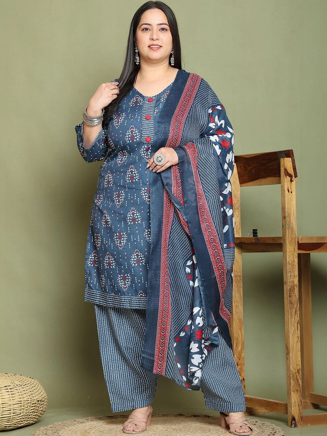 Rajnandini Women Ethnic Motifs Printed Regular Kurta with Patiala & With Dupatta
