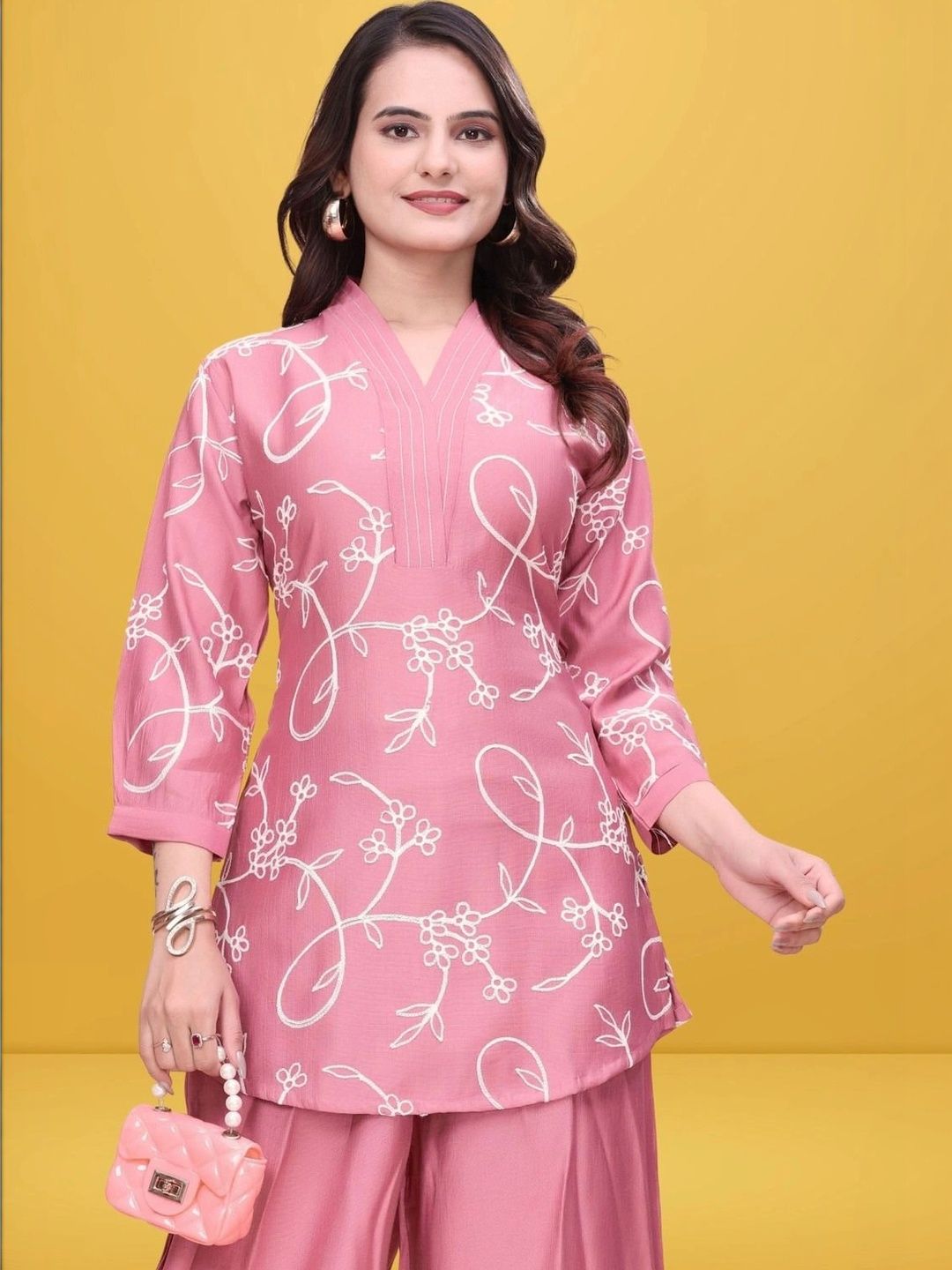 Printed Tunic with Palazzos 4
