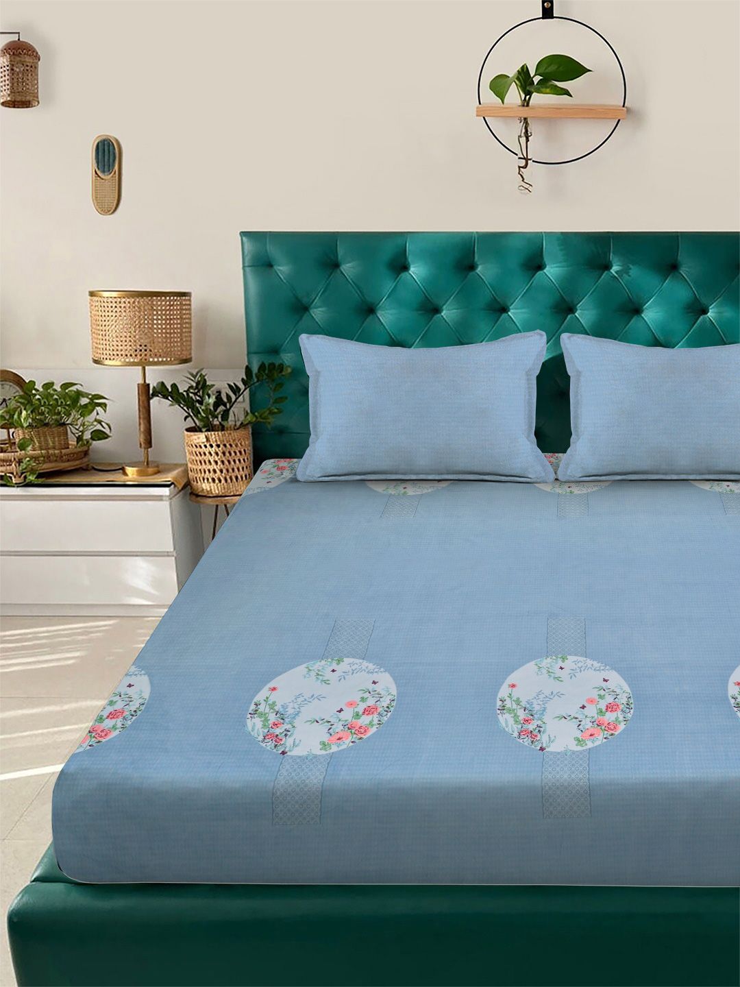 Buy Aura Blue & White Floral 350 TC King Bedsheet With 2 Pillow Covers -  - Home for Unisex