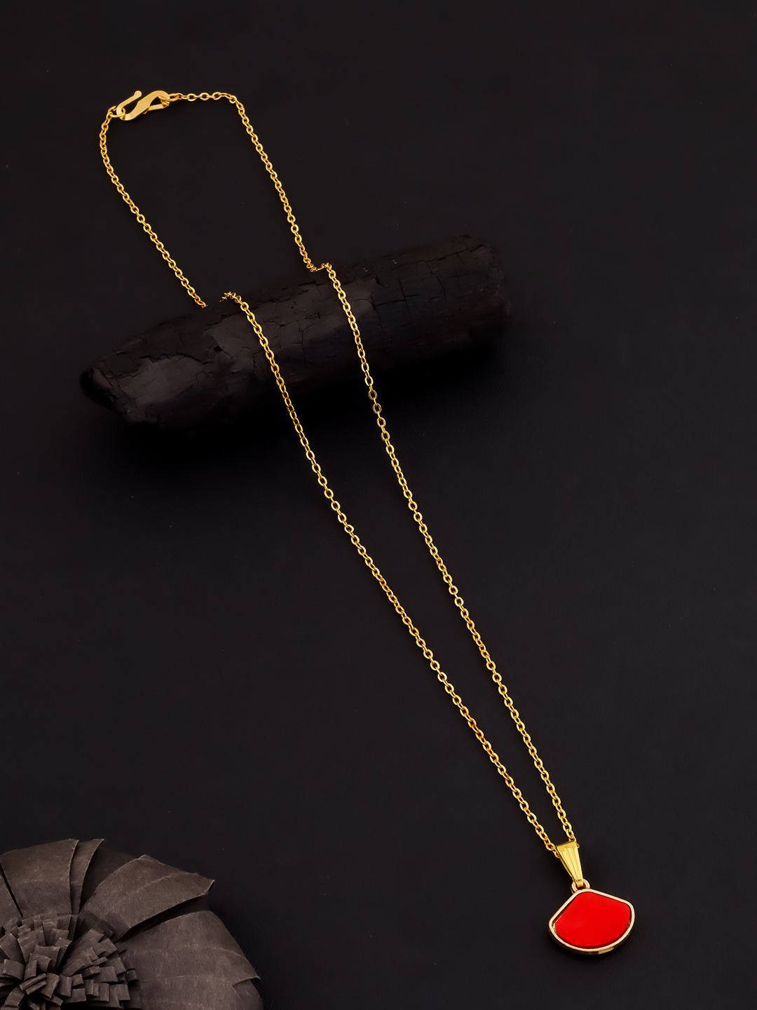 DressBerry Gold-Plated Pendants With Chains