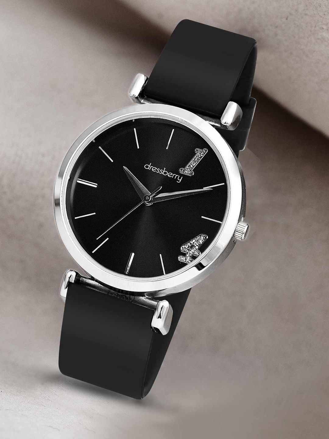 DressBerry Women Brass Patterned Dial & Straps Analogue Watch DB-LR002-BLK-STRP