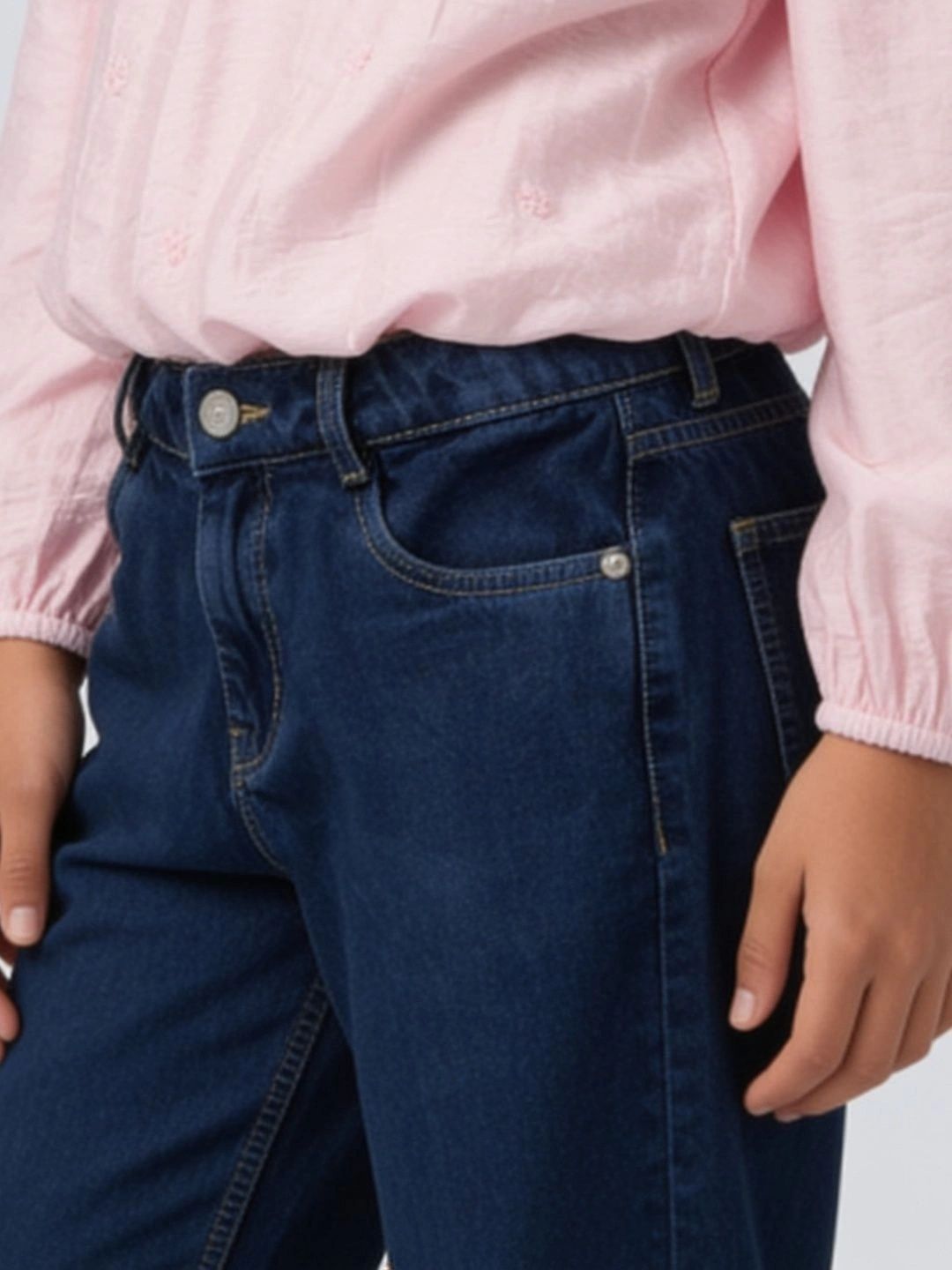 Girls Flared Mid-Rise Jeans 5