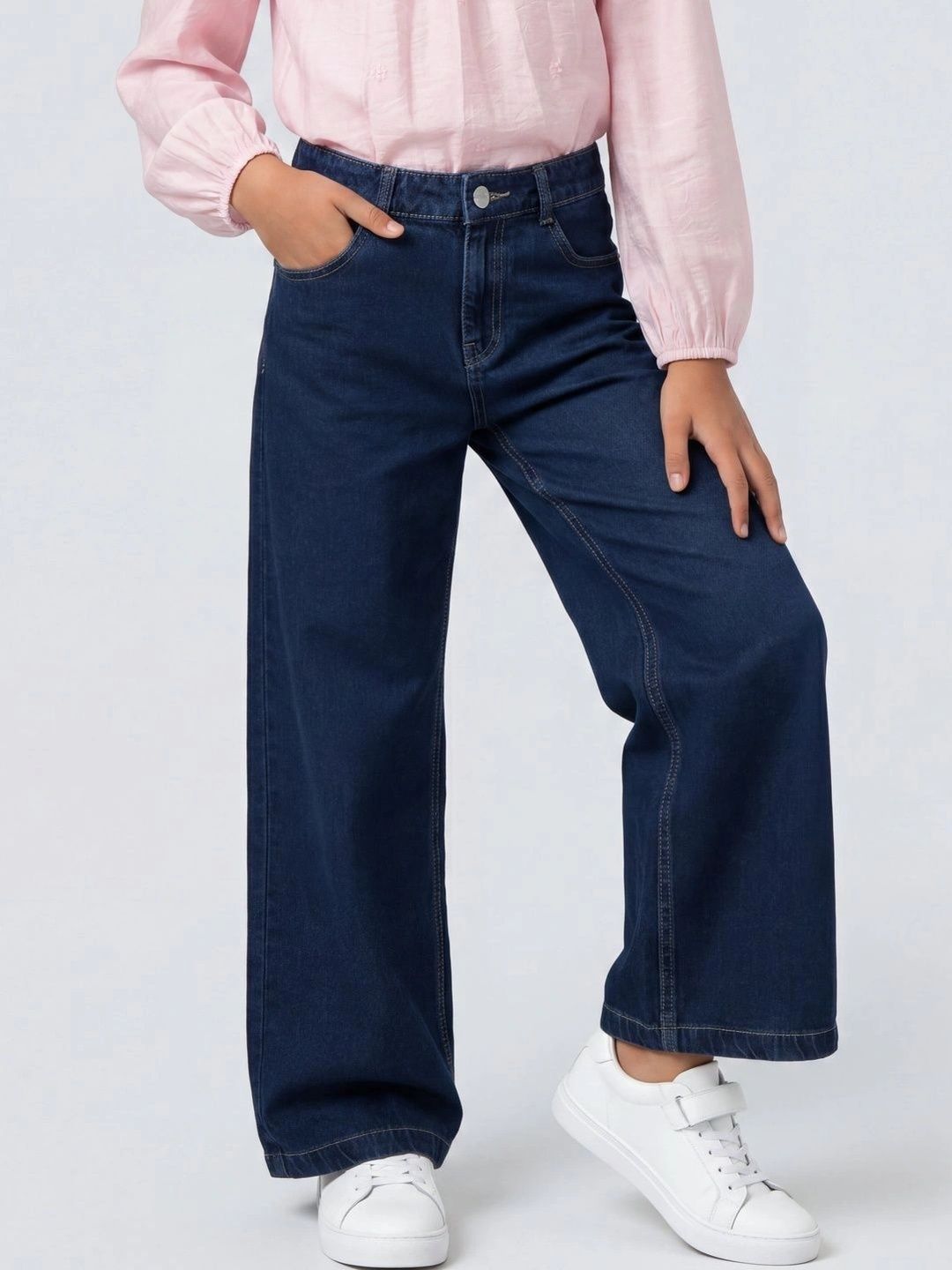 Girls Flared Mid-Rise Jeans 2