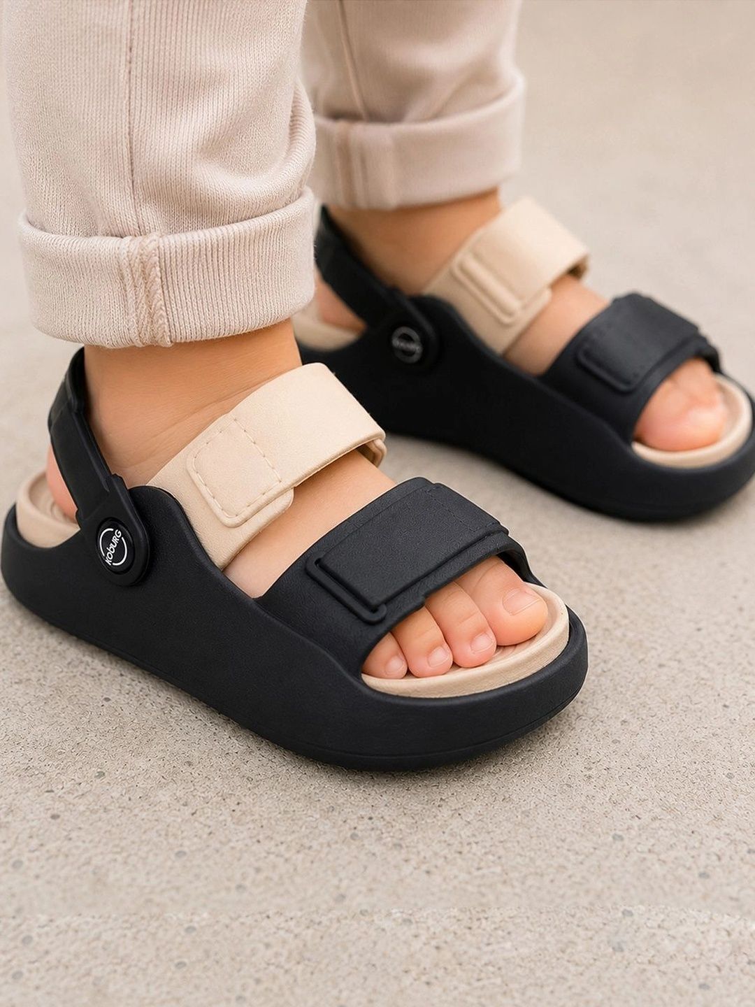 Koburg Unisex Kids Slip-On Lightweight Flip Flops