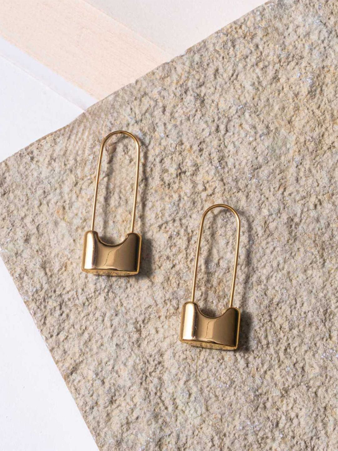 ZAISHA 18k Gold Plated Stainless Steel Waterproof & Anti-Tarnish Safety Pin Earrings